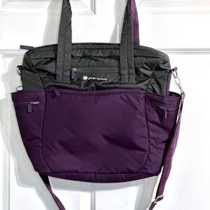 Like new Messenger Bag/Baby Bag